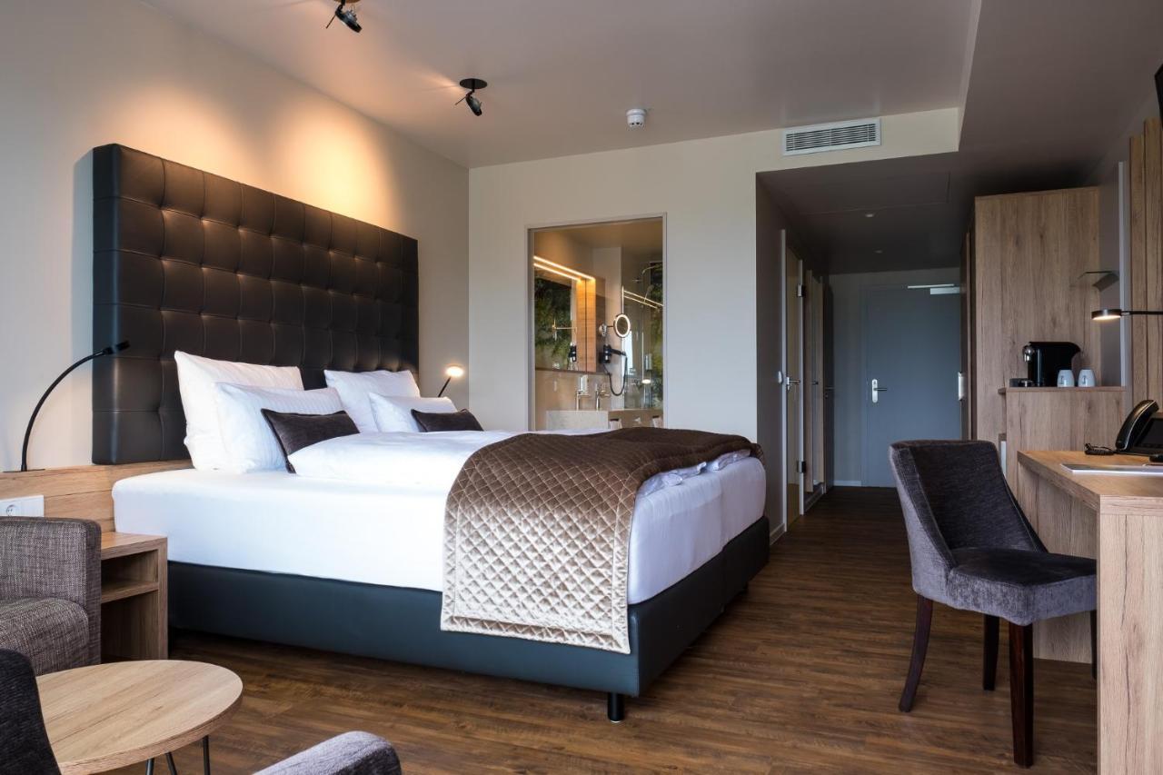 Rebhan'S Business Und Wellness Hotel Neukenroth Bagian luar foto