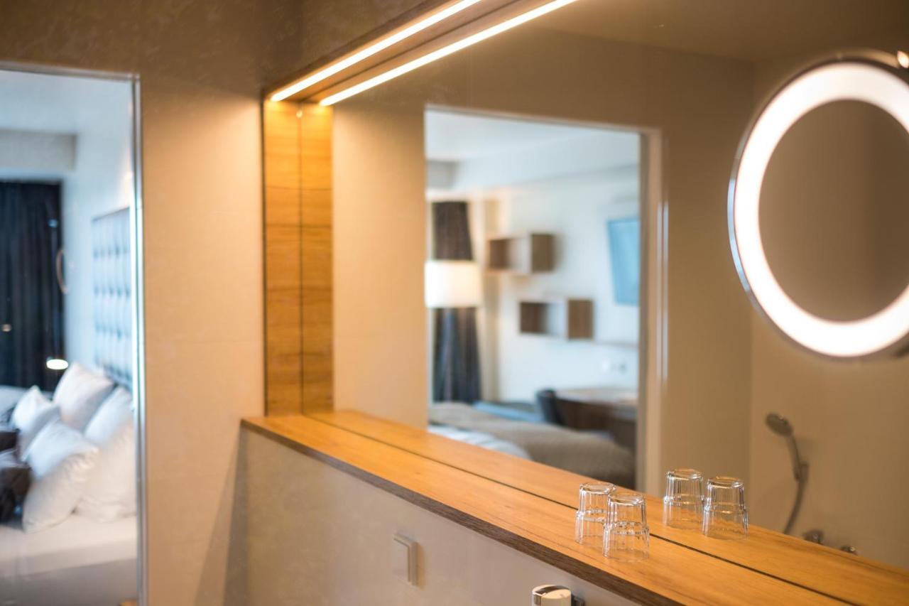 Rebhan'S Business Und Wellness Hotel Neukenroth Bagian luar foto