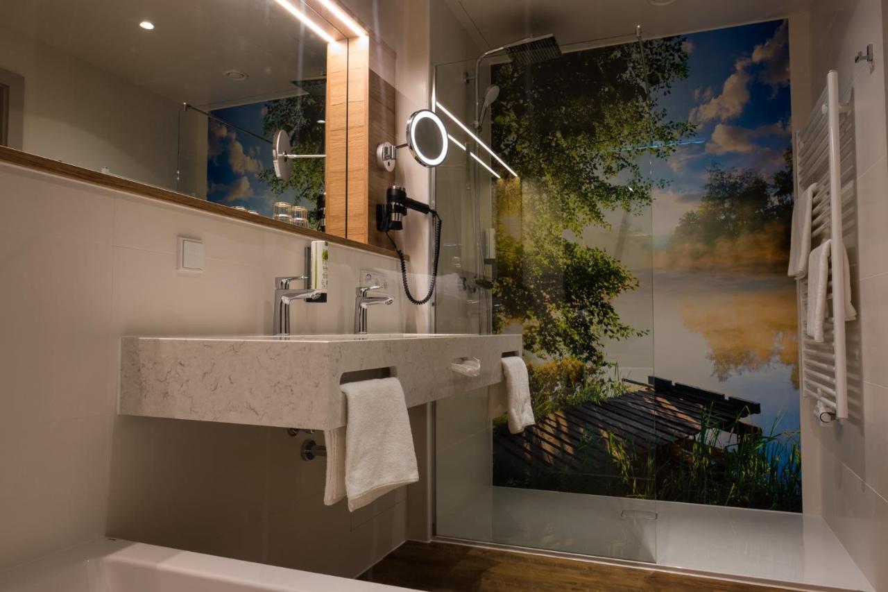Rebhan'S Business Und Wellness Hotel Neukenroth Bagian luar foto