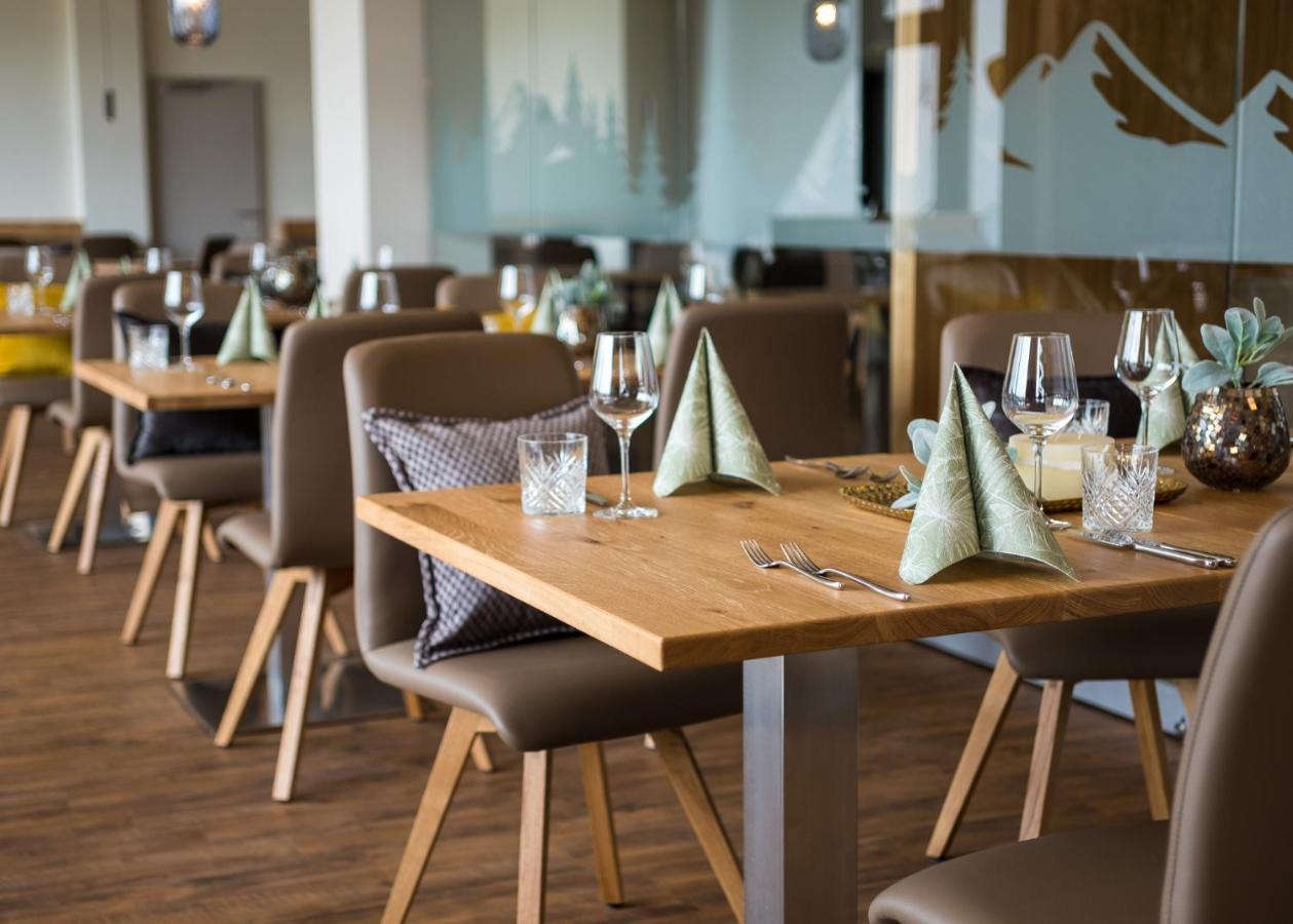 Rebhan'S Business Und Wellness Hotel Neukenroth Bagian luar foto